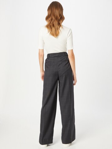 Line of Oslo Wide leg Pleated Pants 'Three' in Grey