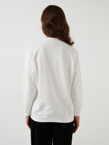 Sweat-shirt LELA en blanc