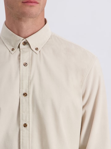 Coupe regular Chemise PIERRE CARDIN en blanc