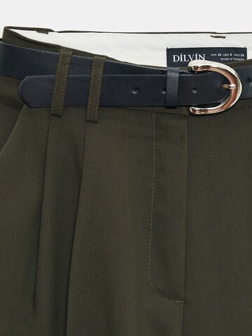 Wide leg Pantaloni di Dilvin in verde
