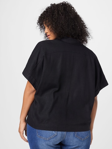 Selected Femme Curve - Blusa en negro