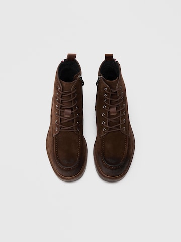 TOMMY HILFIGER Fűzős csizma - barna