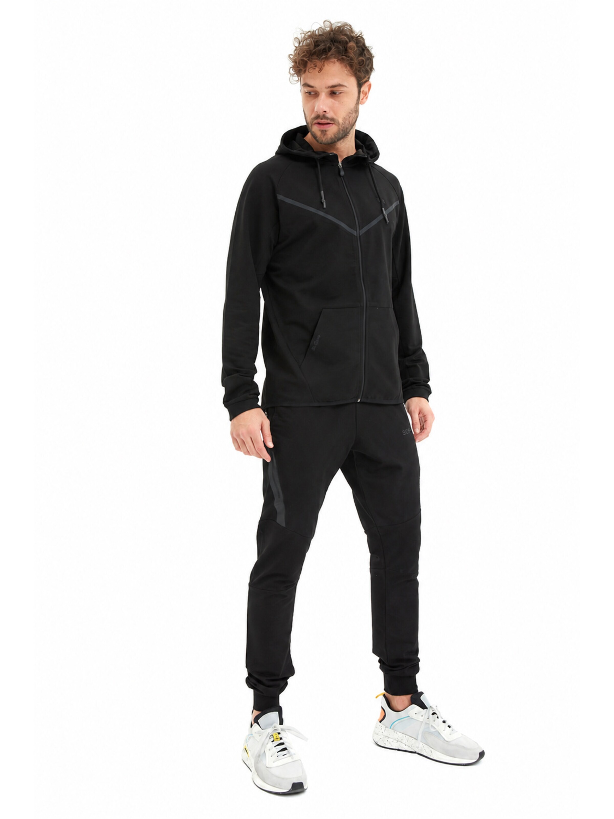Tapered Pantaloni sport 'BARO' de la SCR. pe negru