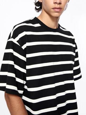 Pull&Bear T-Shirt in Schwarz