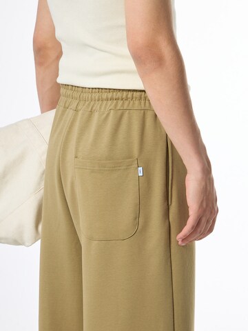 VAMOS CLO - Loosefit Calças 'McAllen' em verde