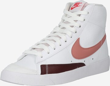 Nike Sportswear Високи маратонки в бяло: отпред