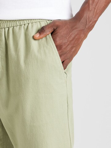 Tapered Pantaloni 'ONSLinus' di Only & Sons in verde