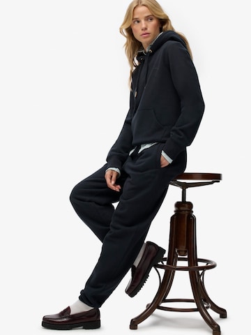 Superdry Zúžený strih Nohavice 'ESSENTIAL' - Čierna