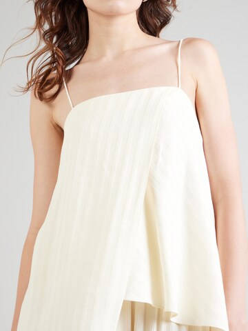 Top 'APPY' di Banana Republic in beige