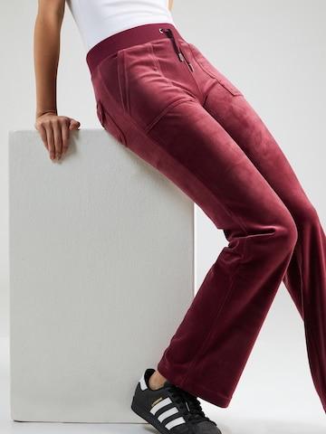 Regular Pantaloni 'Del Ray' de la Juicy Couture pe roșu