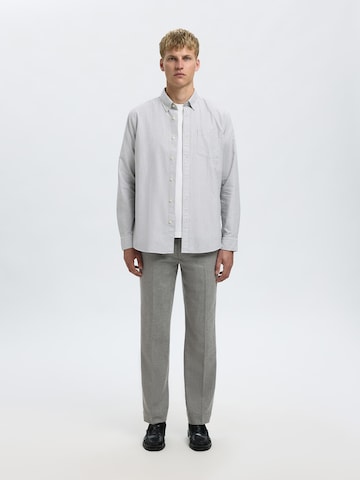 SELECTED - regular Pantalón de pinzas 'SLH196' en gris