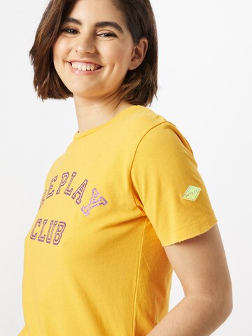 REPLAY - Camiseta en amarillo