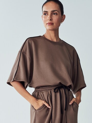 Willa Shirt 'Brenna' in Brown