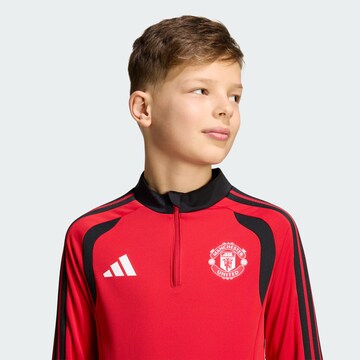 ADIDAS PERFORMANCE - Camisa funcionais 'Manchester United 26/27 Tiro' em vermelho