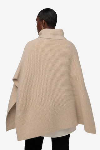 Ulla Popken Cape in Beige