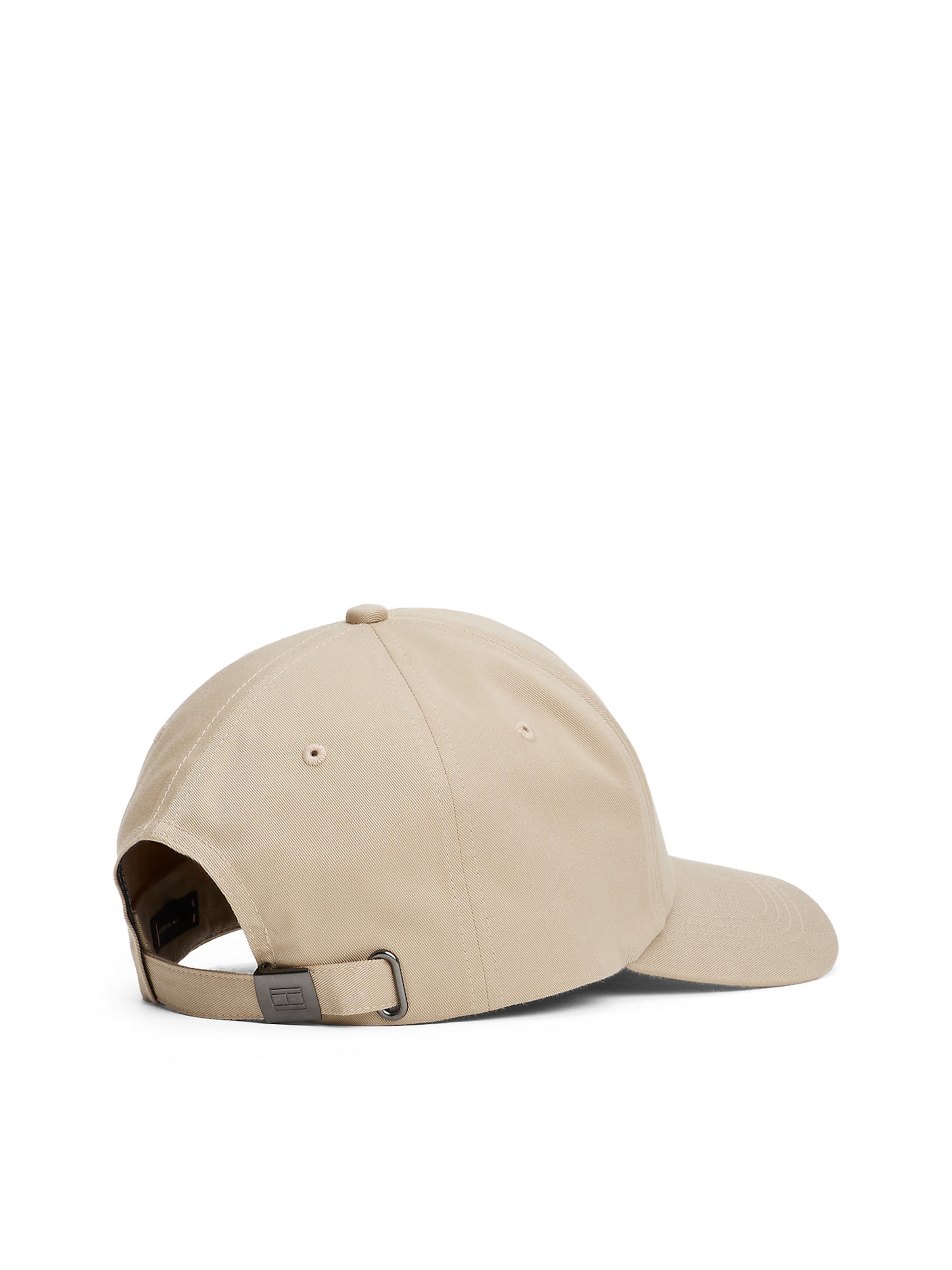 TOMMY HILFIGER Cap in Beige