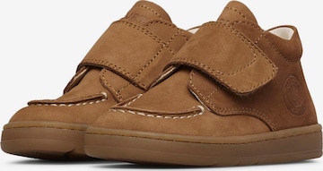 Baskets basses '1901 VL' NATURINO en marron : devant