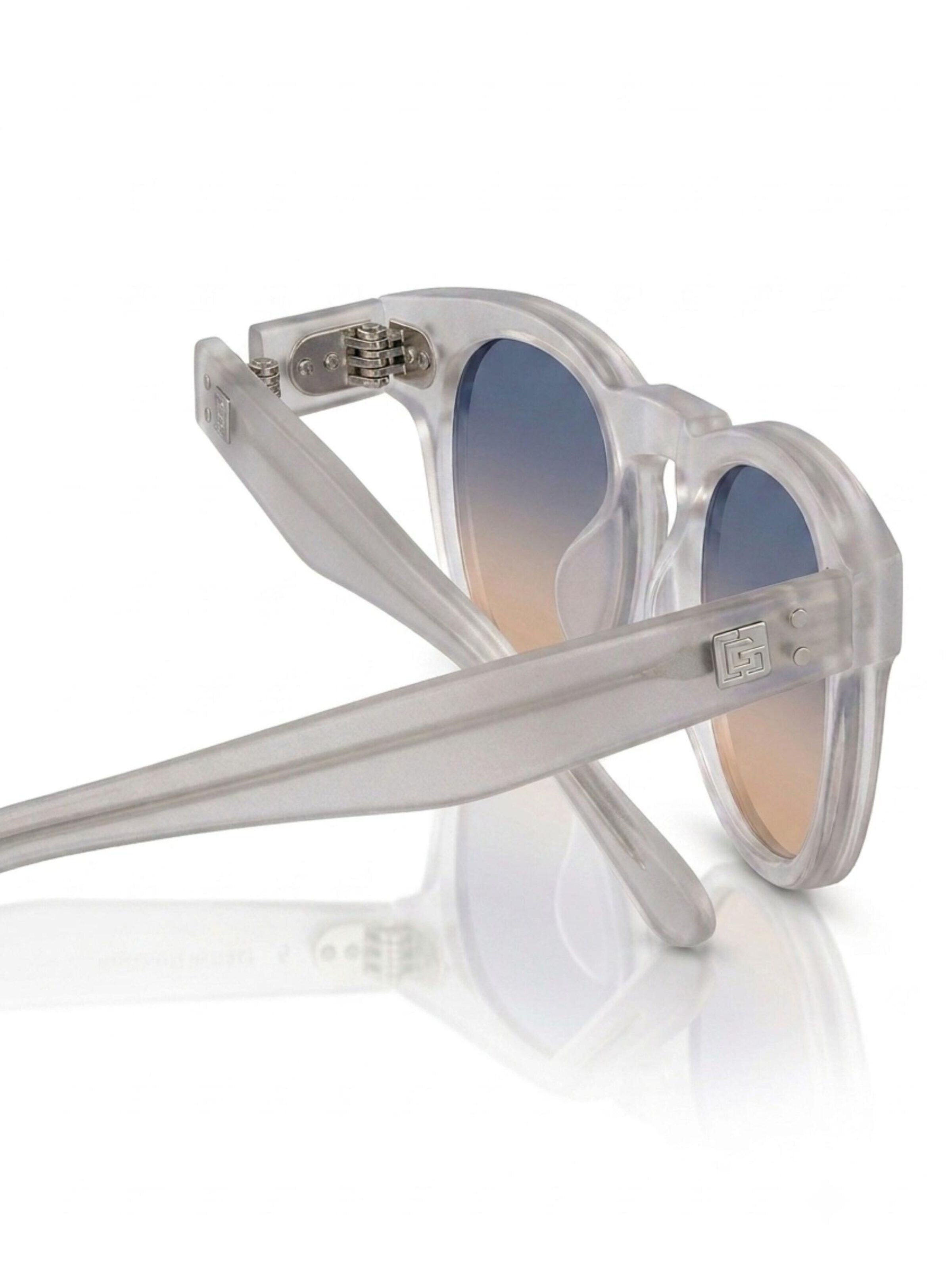 Lunettes de soleil 'The Onyx Matte Wayfarer' Maxte en gris