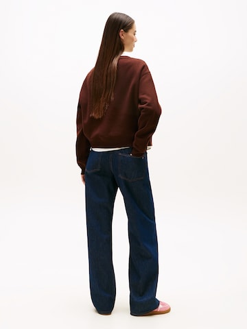 Tommy Jeans - Sudadera en marrón