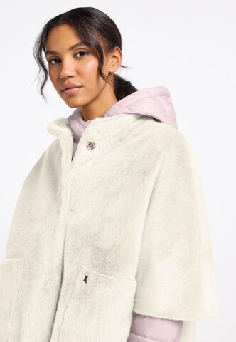 Frieda & Freddies NY Cape 'Kay & Polly' in Beige