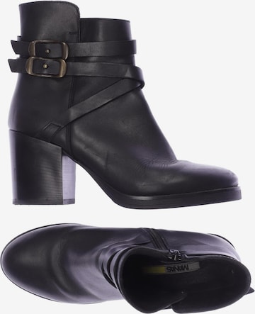 MANAS Dress Boots in 39 in Black: front