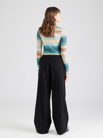 Monki Wide leg Παντελόνι πλισέ σε μαύρο