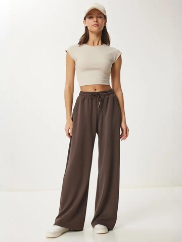 Happiness İstanbul Sportbroek 'Jogginghose' in Bruin: voorkant