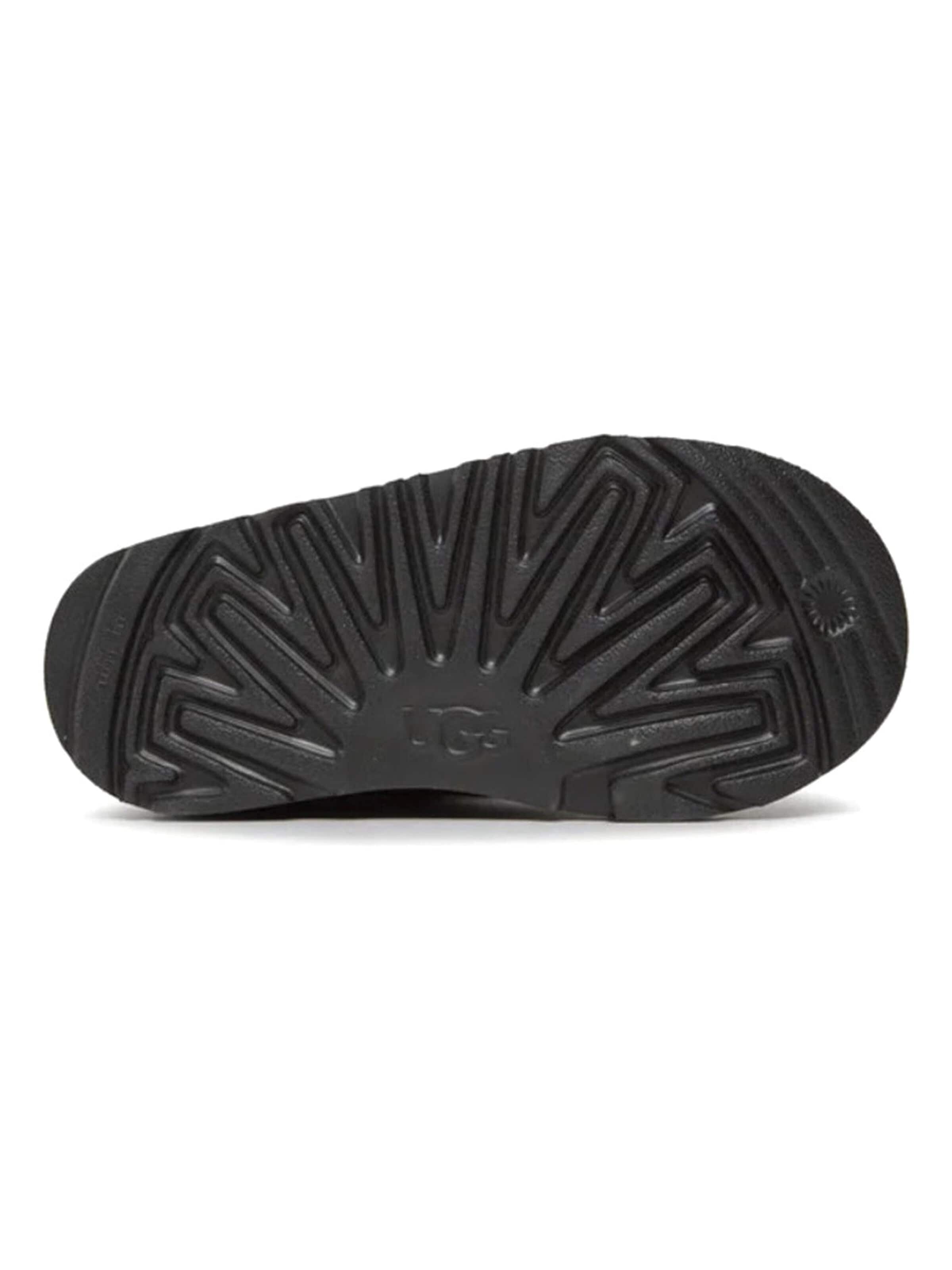 Stivale 'BAILEY BUTTON II' di UGG in nero