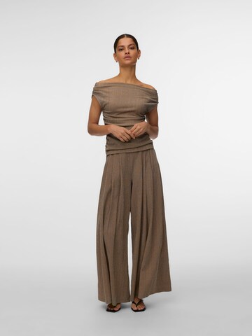 Wide Leg Pantalon à plis 'VMKAYLA' VERO MODA en marron