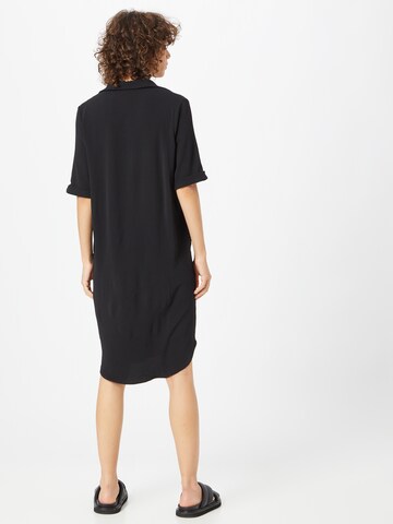 Monki Платье-рубашка в Черный