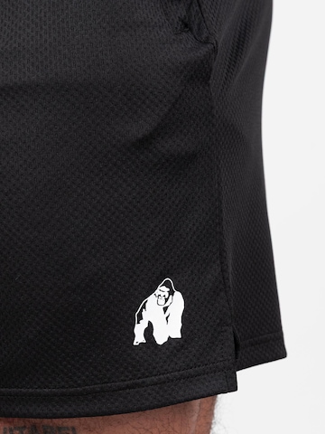 Gorilla Wear Regular Shorts 'Miles' in Schwarz