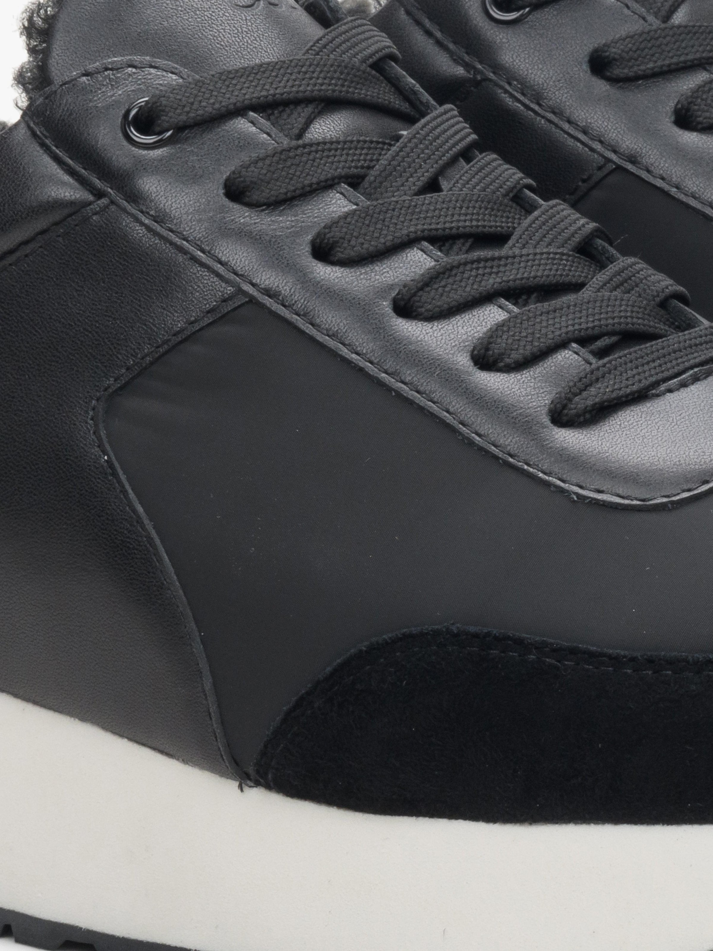 Sneaker bassa '3601-2' di Estro in nero