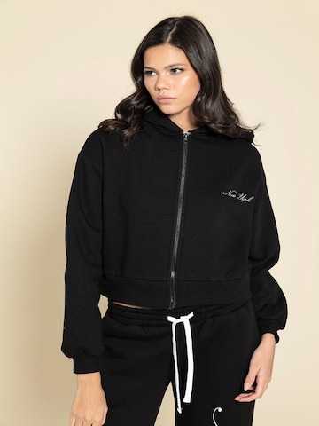 For You Moda Tracksuit in Black