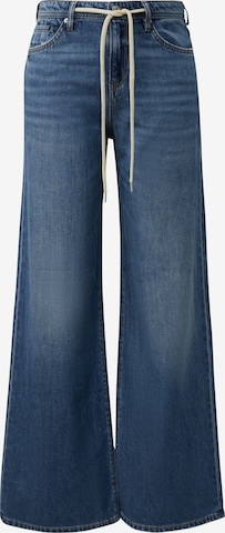 Jean 'SURI' s.Oliver en bleu : devant