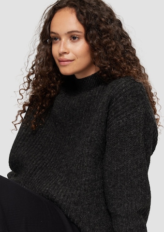 Pull-over QS en gris