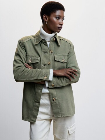 MANGO Between-Season Jacket in Green: front