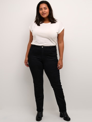 Slimfit Jeans 'Willa' de la KAFFE CURVE pe negru