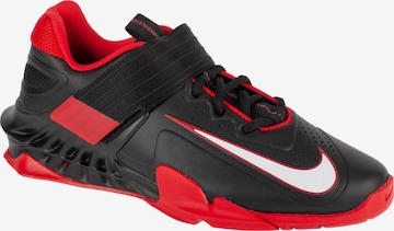 Chaussure de sport 'Nike Savaleos' NIKE en rouge : devant