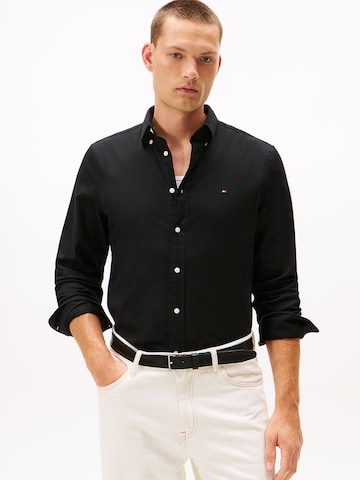 TOMMY HILFIGER - Ajuste regular Camisa en negro: frente
