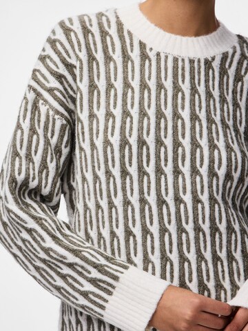 PIECES - Jersey 'PCRIGMOR' en blanco