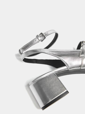 Pull&Bear Slingback pumps i silver