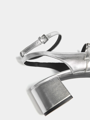 Pull&Bear Дамски обувки на ток с отворена пета в сребърно
