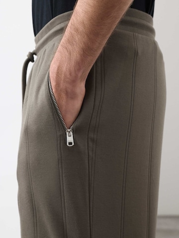 regular Pantaloni di Marks & Spencer in verde