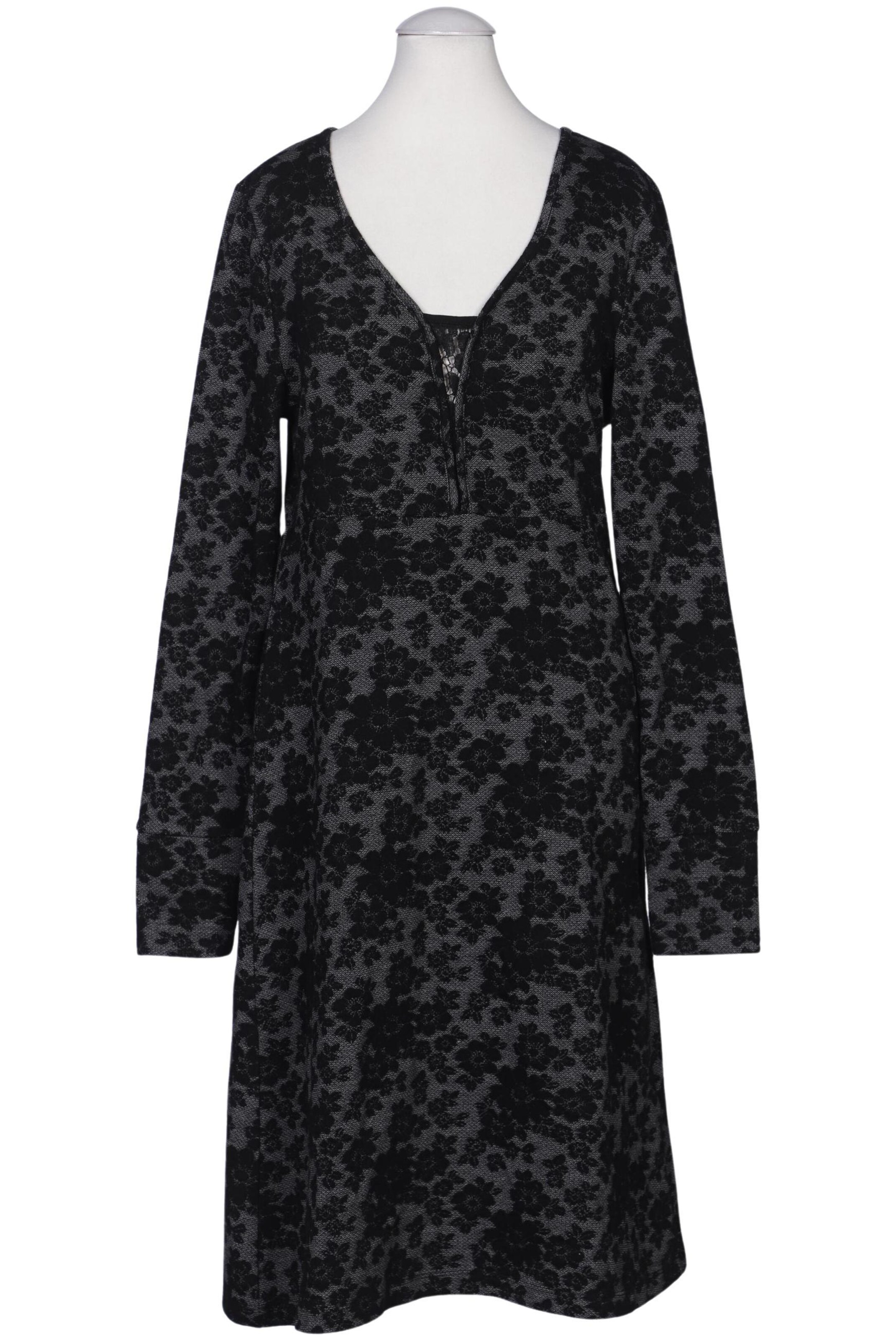 Cream Dress in M in Grey: front