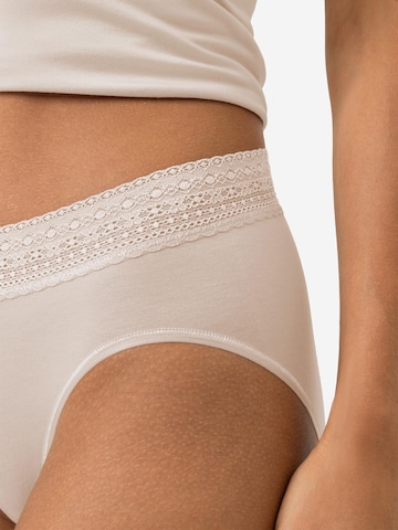 Mey Panty 'Modal Lace' in Beige