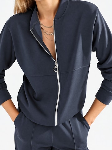 Lady Bersan Leisure suit in Grey