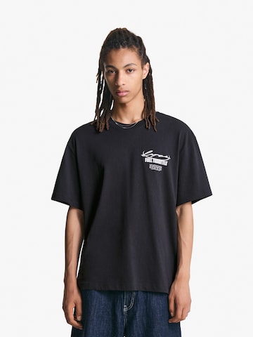 T-Shirt Bershka en noir