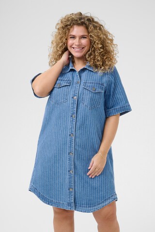 KAFFE CURVE Jurk 'Reeca' in Blauw: voorkant