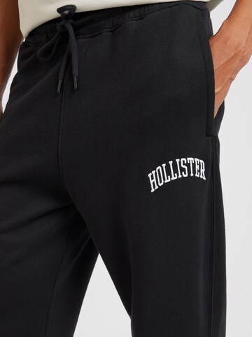 HOLLISTER Zwężany krój Spodnie w kolorze czarny