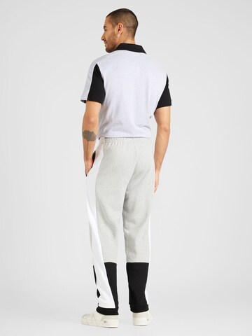 LACOSTE Tapered Broek in Grijs